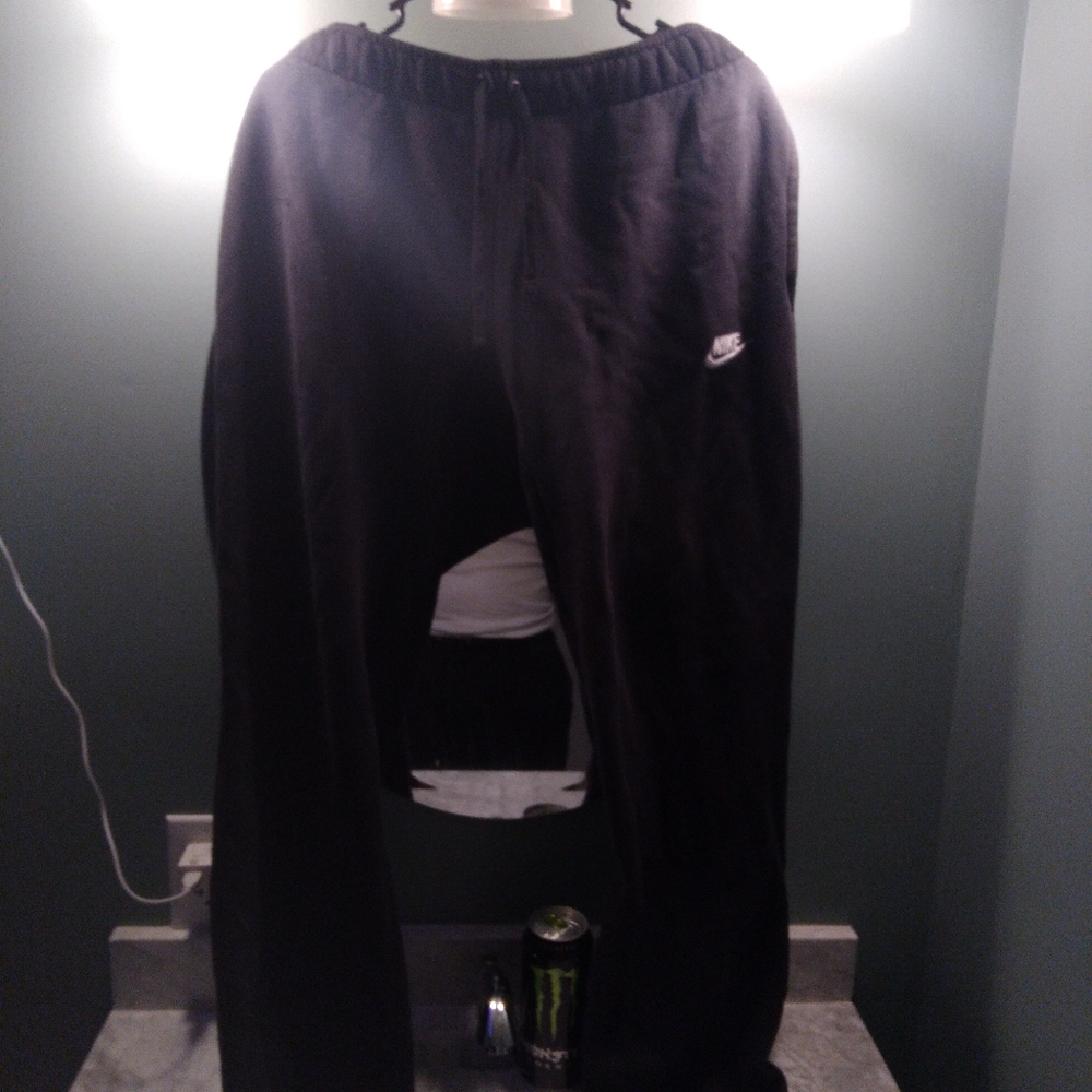 Sweat pants